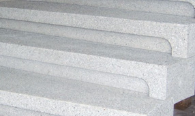 Turm Wendelgranitstufen Imitat mit Untertritt Turm Wendelgranitstufen Imitat mit Untertritt